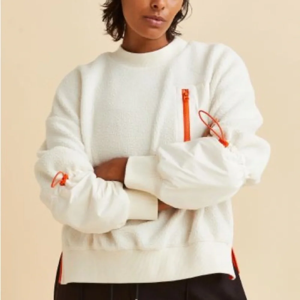 H&M - Picture 1 of 11